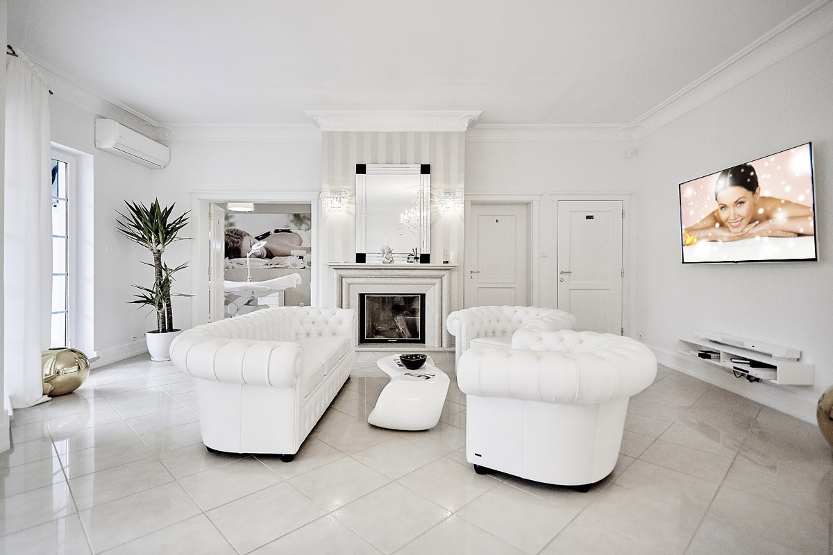 Luxury sitting room